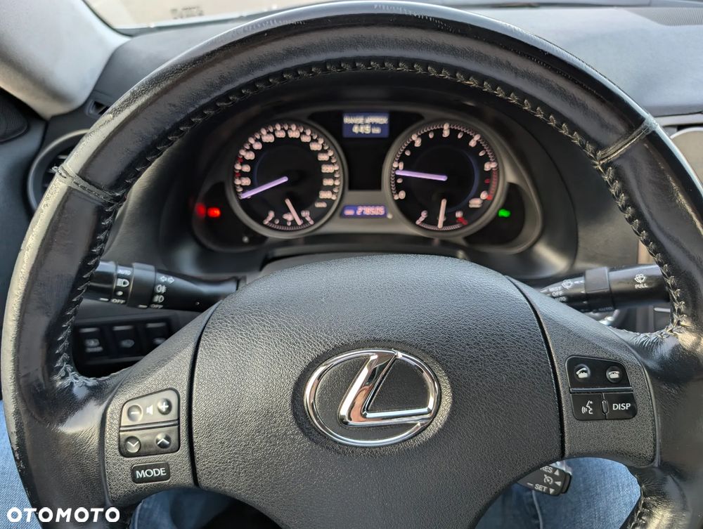 Lexus IS 220 D Prestige - 19
