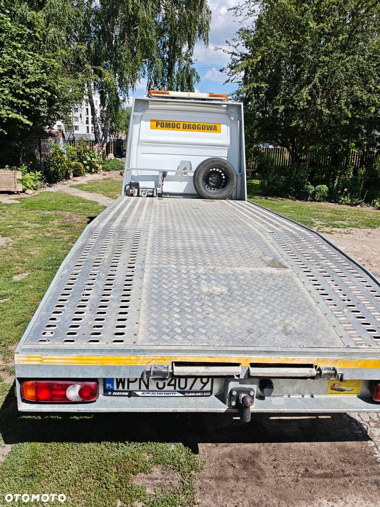 Mercedes-Benz Sprinter - 4