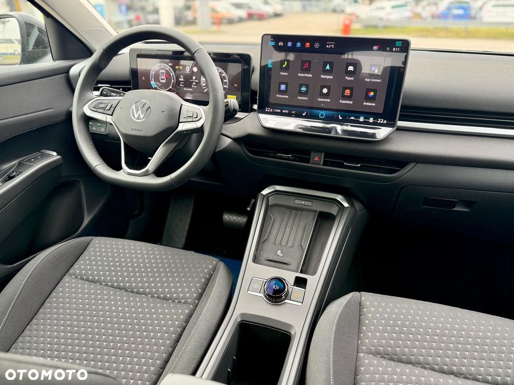 Volkswagen T-Roc - 13