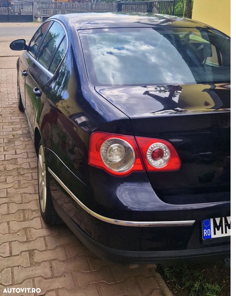 Volkswagen Passat 1.9 TDI Comfortline - 4