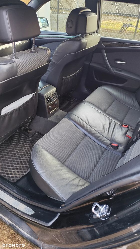 BMW Seria 5 520d Edition Exclusive - 12