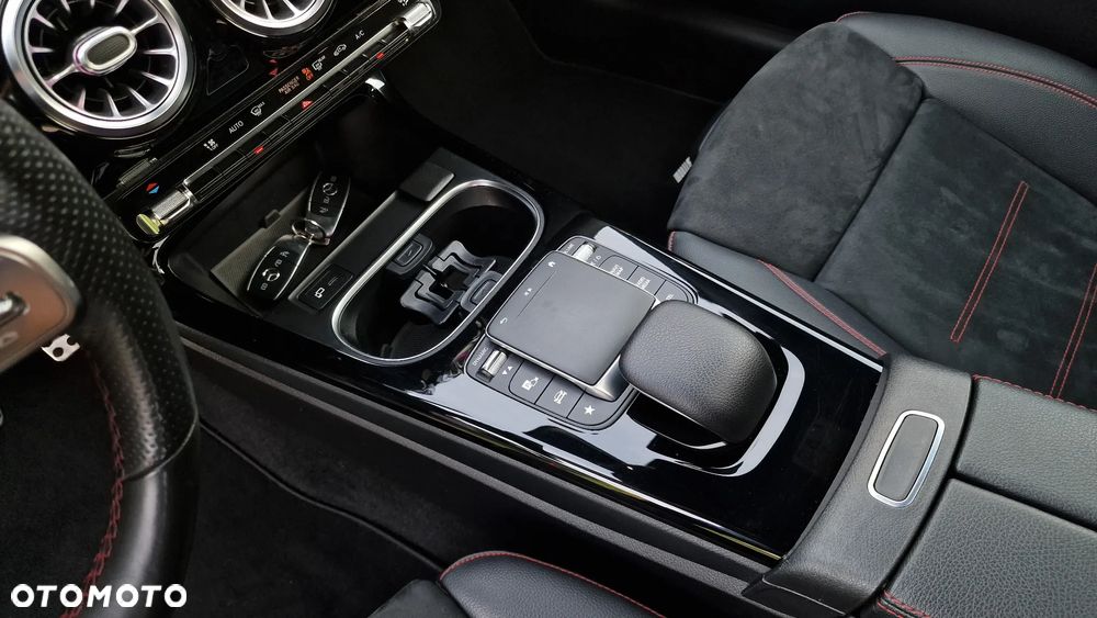 Mercedes-Benz CLA 200 d 8G-DCT AMG Line - 27