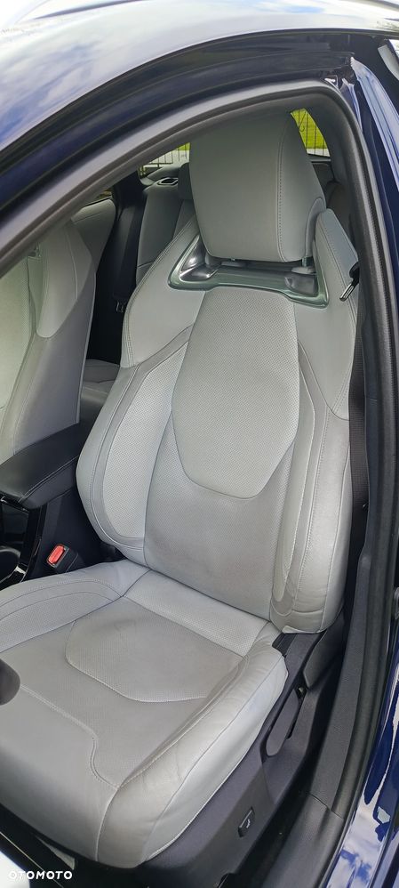 Toyota Corolla - 17