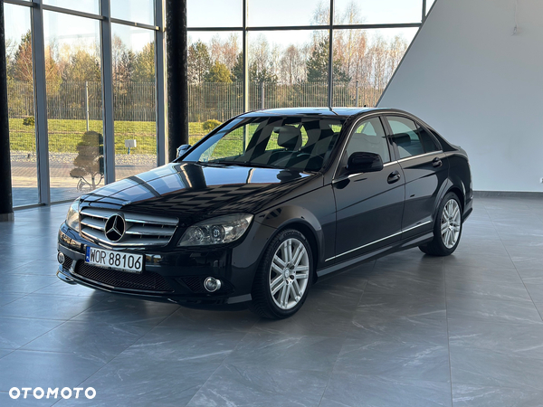 Mercedes-Benz Klasa C 300 Elegance