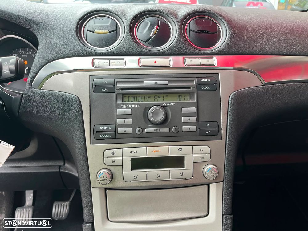 Ford S-Max 1.8 TDCi Titanium 7L - 22