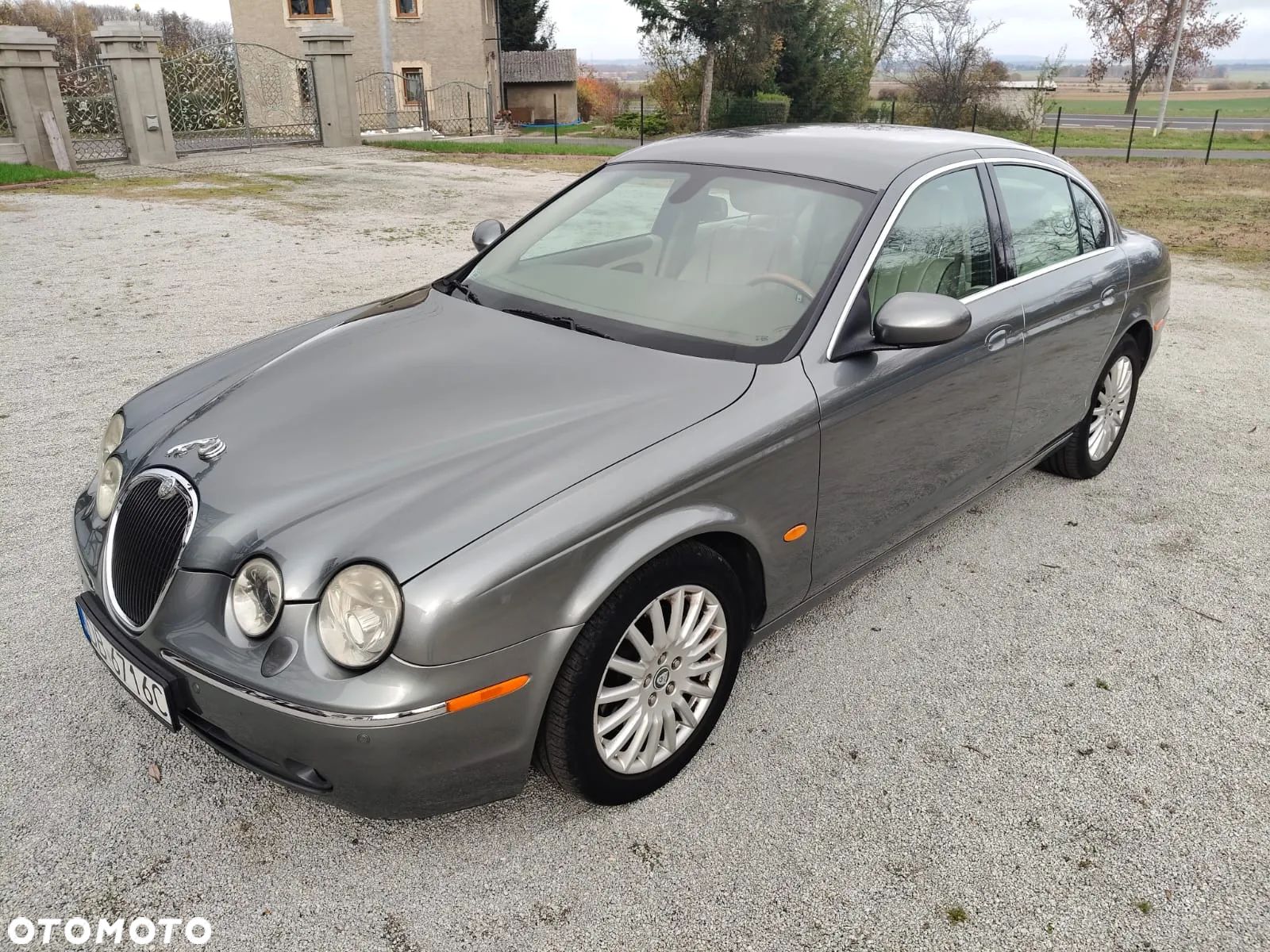 Jaguar S-Type - 1
