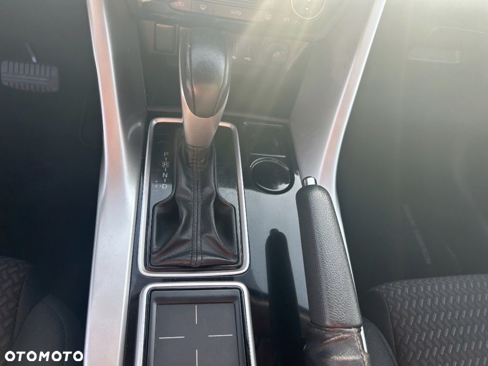 Mitsubishi Eclipse Cross - 6