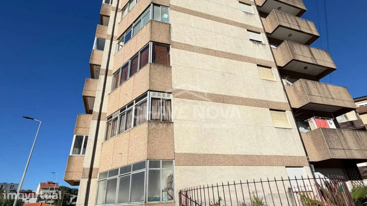 T3 com varanda e garagem em Oliveira do Douro - Grande imagem: 5/19