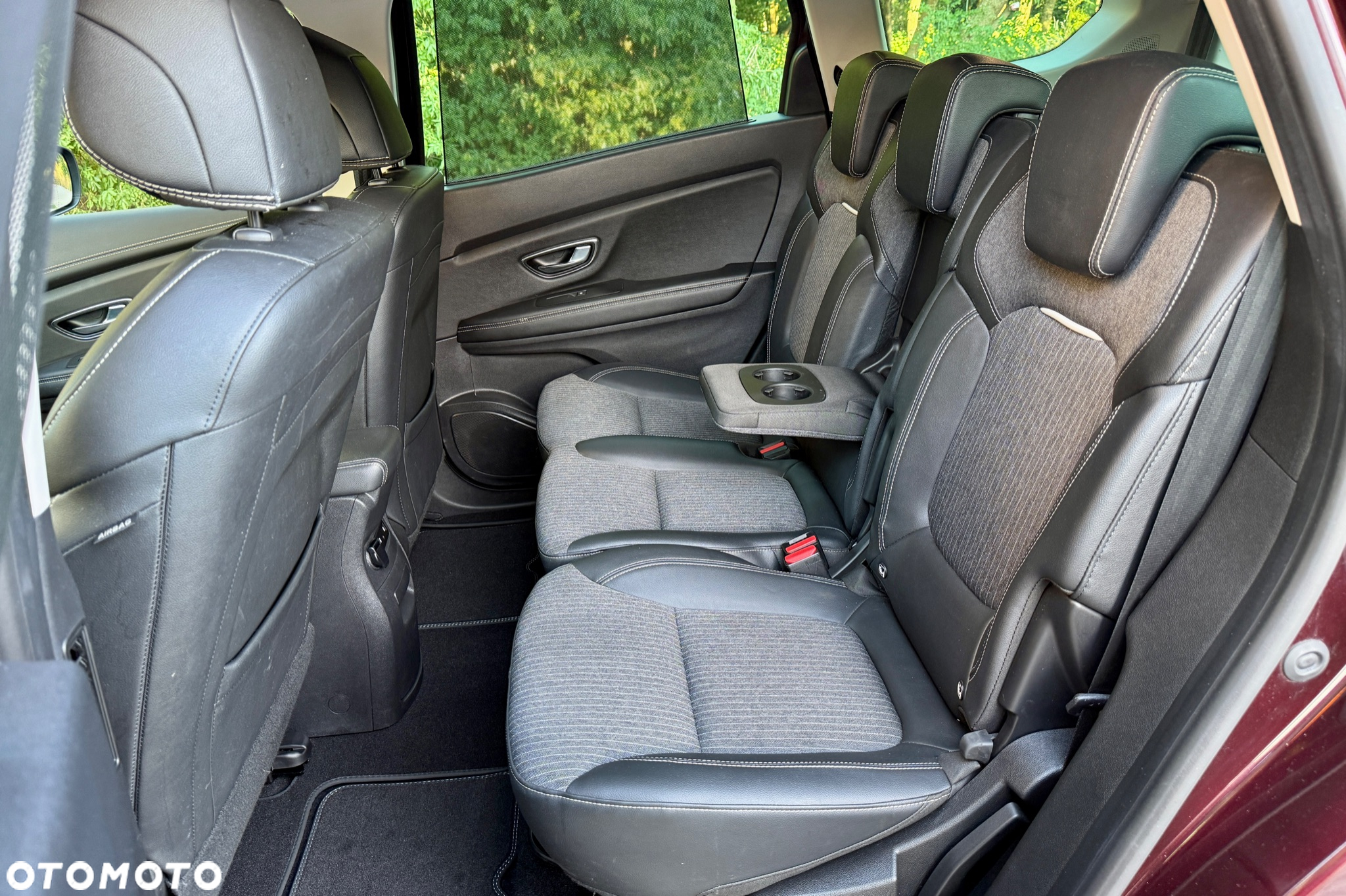 Renault Grand Scenic - 16