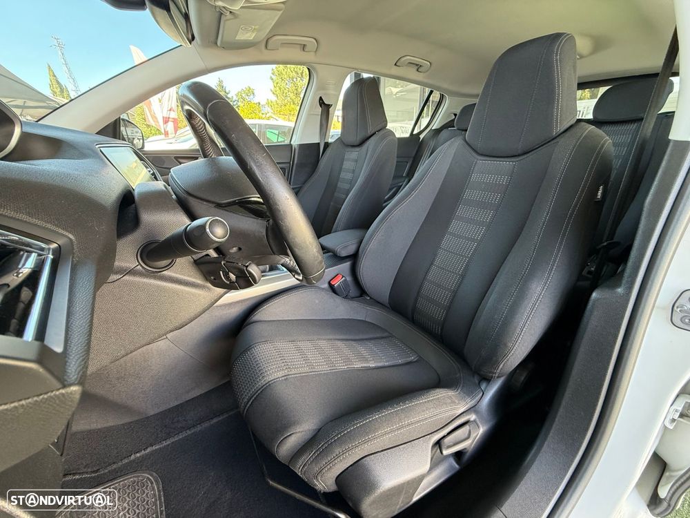 Peugeot 308 - 5
