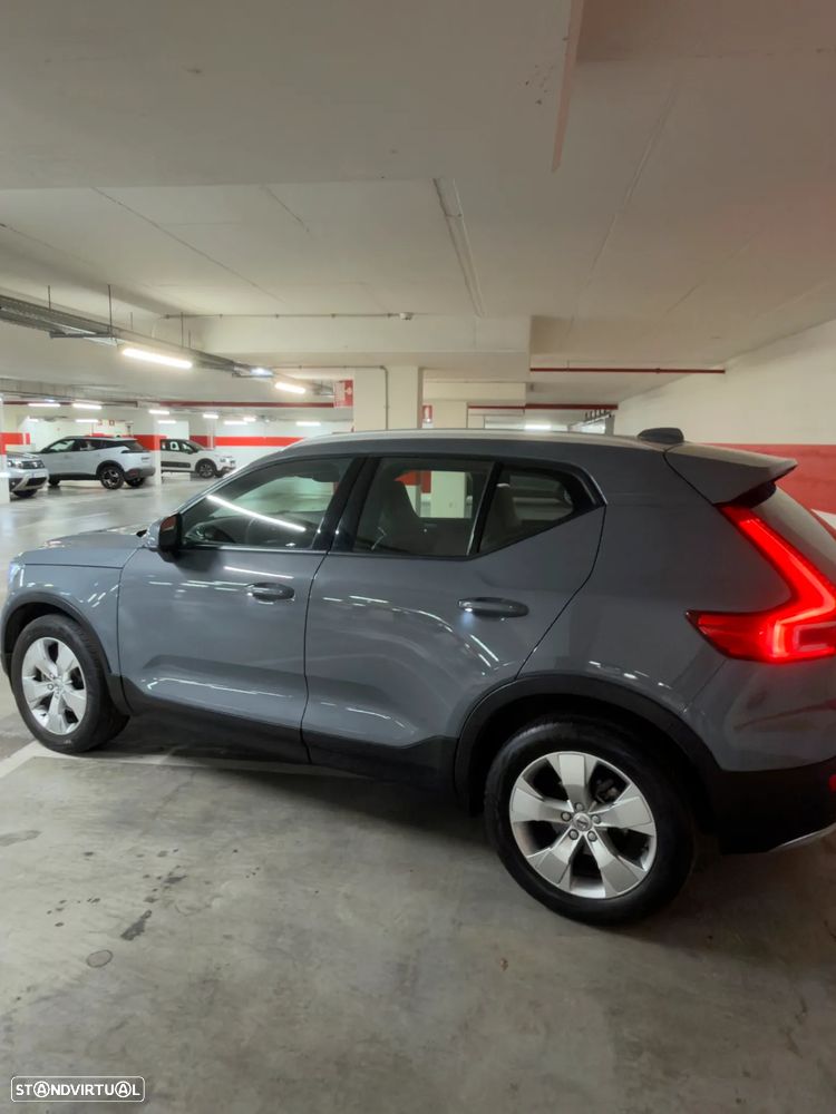 Volvo XC 40 1.5 T3 Momentum Plus - 14