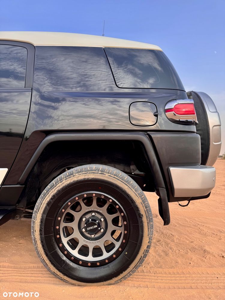 Toyota FJ - 15