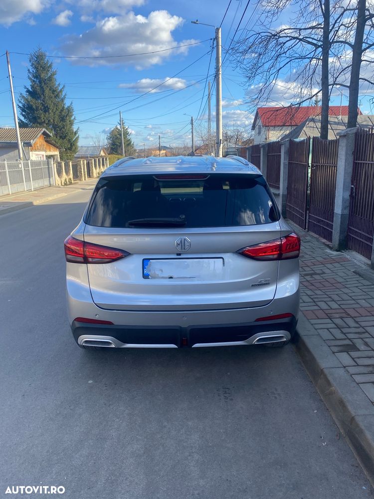 MG ZS HEV 1.5 GSI AT Exclusive - 5