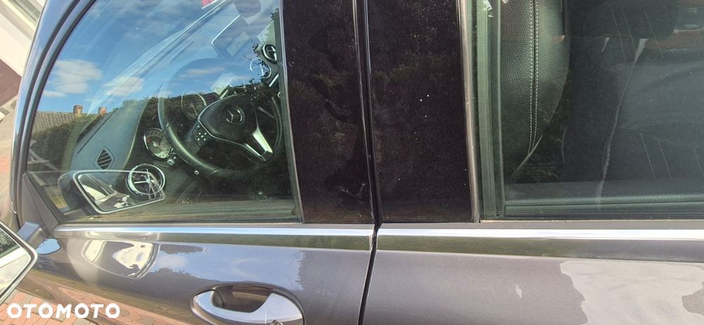 Mercedes-Benz GLA 200 7G-DCT - 7