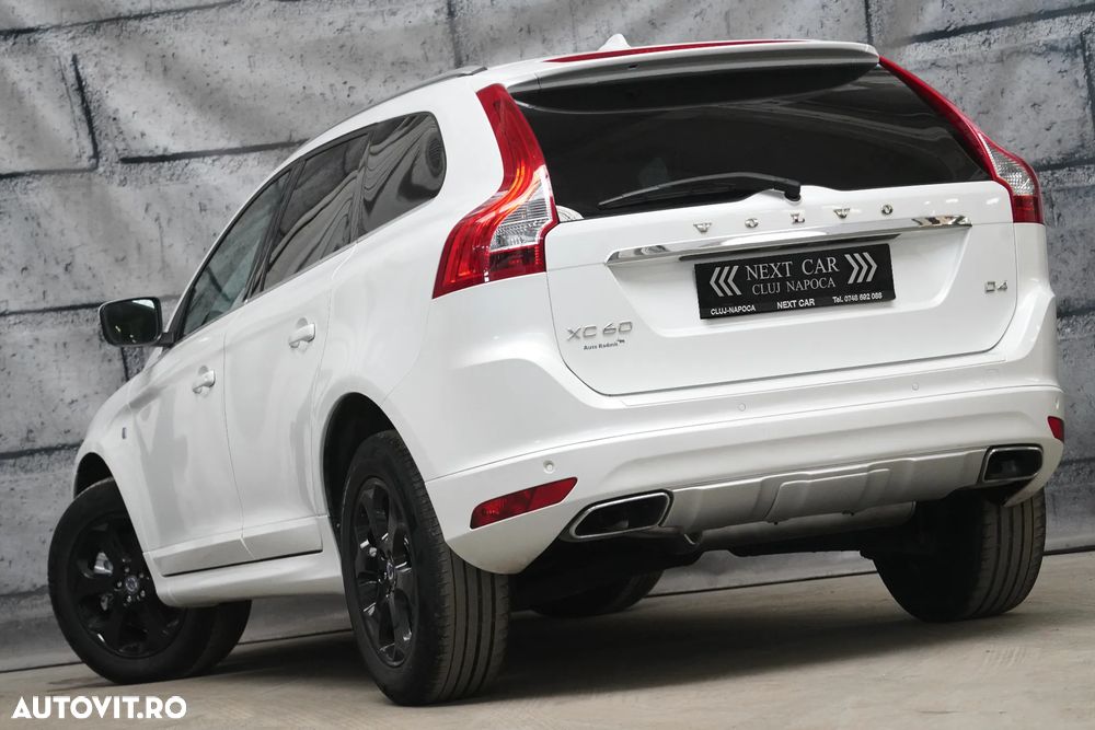 Volvo XC 60 D4 AWD Geartronic Summum - 4