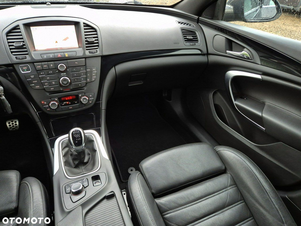 Opel Insignia - 24