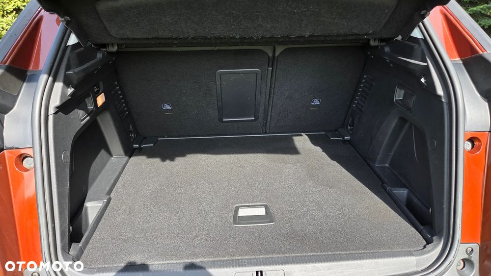 Peugeot 3008 1.2 PureTech GPF Allure S&S EAT8 - 5
