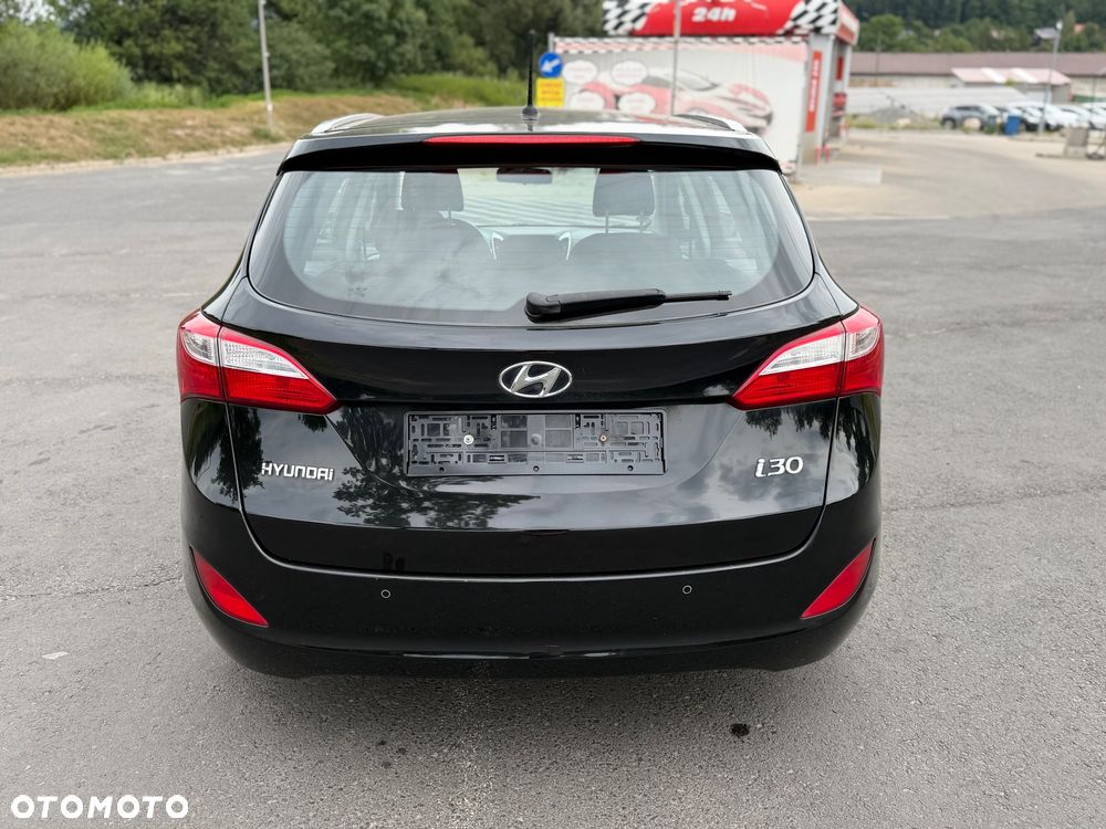 Hyundai i30 1.4 Comfort EU5 - 13