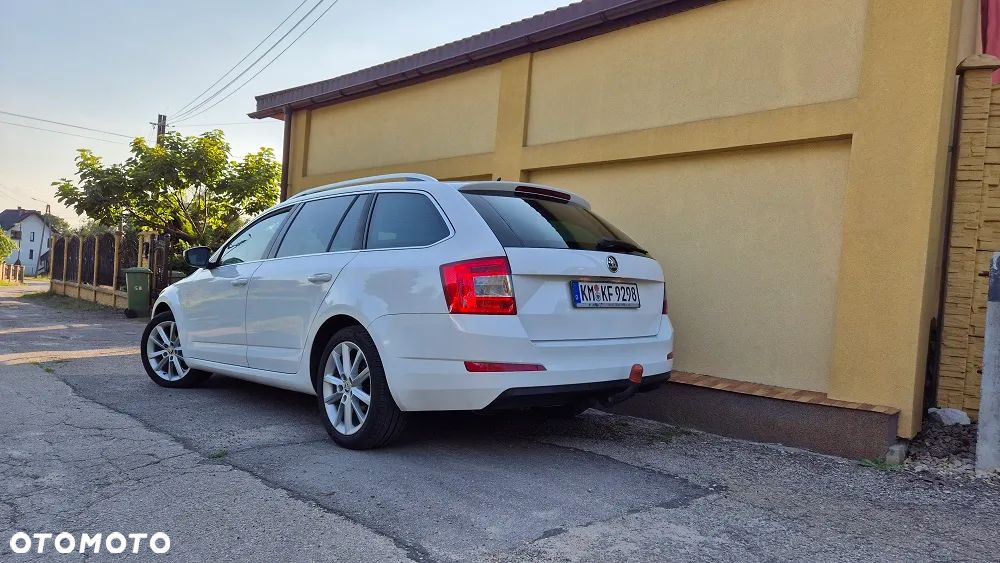 Skoda Octavia 2.0 TDI 4x4 Ambition DSG - 3