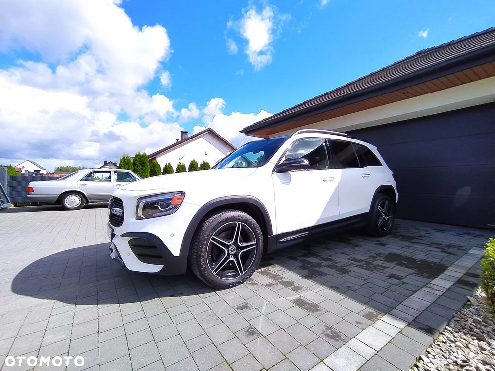 Mercedes-Benz GLB 250 4-Matic AMG Line 8G-DCT - 2