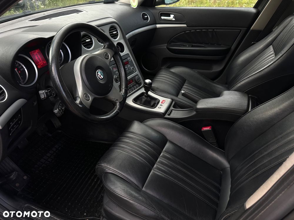 Alfa Romeo 159 - 10