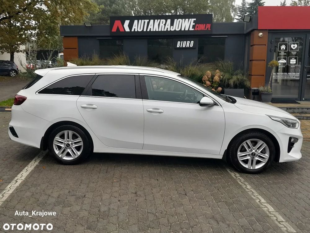 Kia Ceed 1.4 L - 8