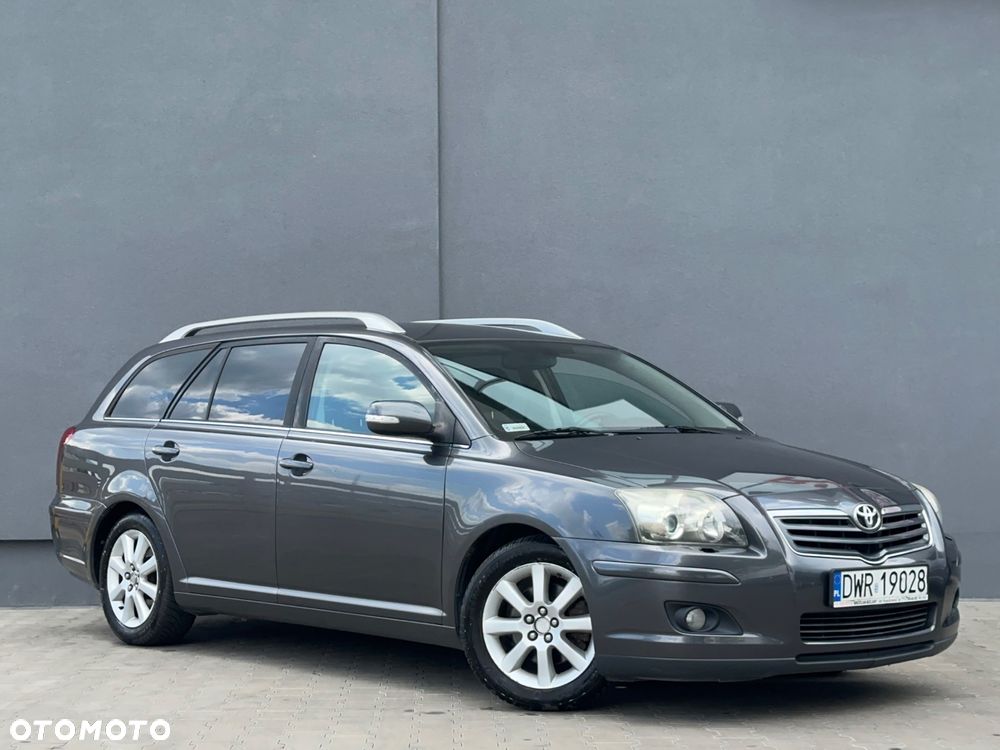 Toyota Avensis 2.0 VVT-i Prestige Premium - 1