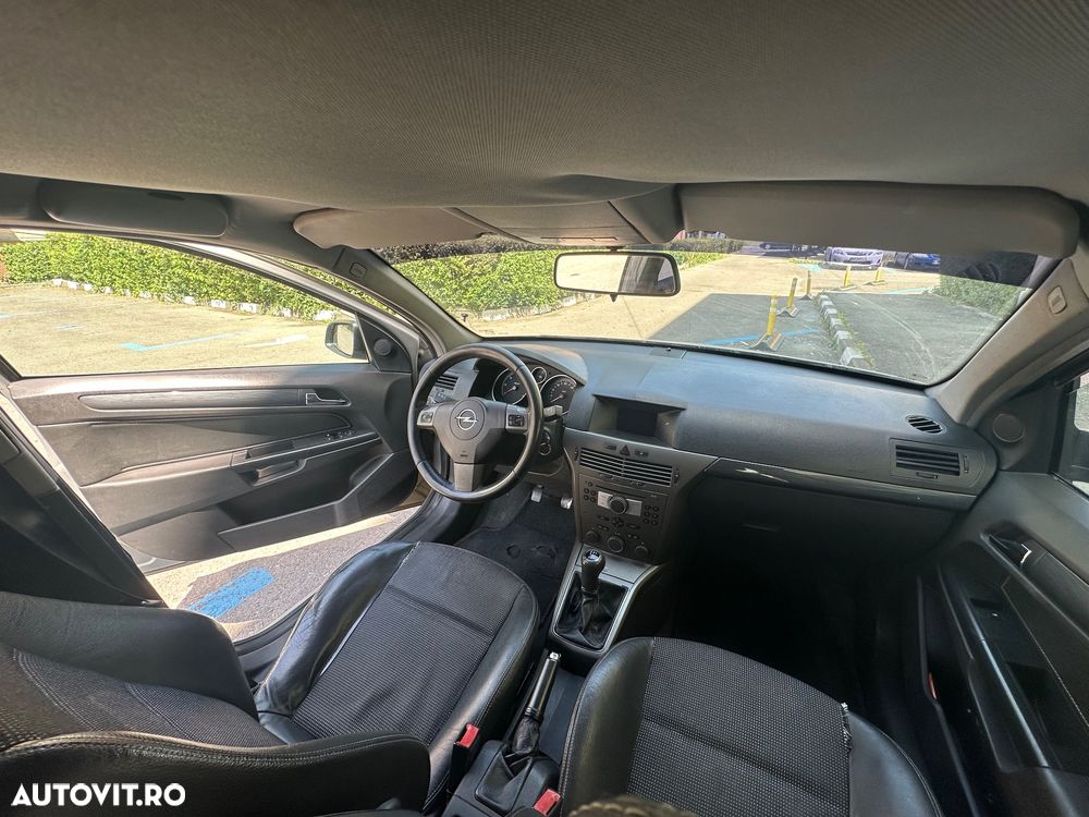 Opel Astra 1.7 CDI Cosmo - 24