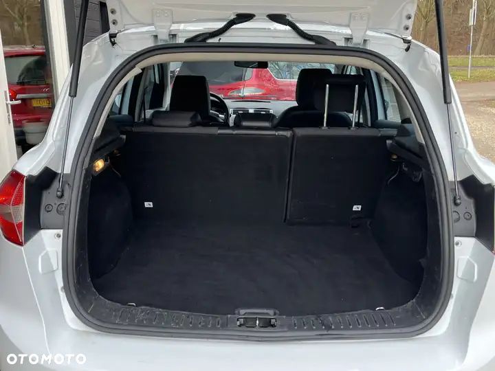 Ford Kuga 2.5 4x4 Titanium - 6
