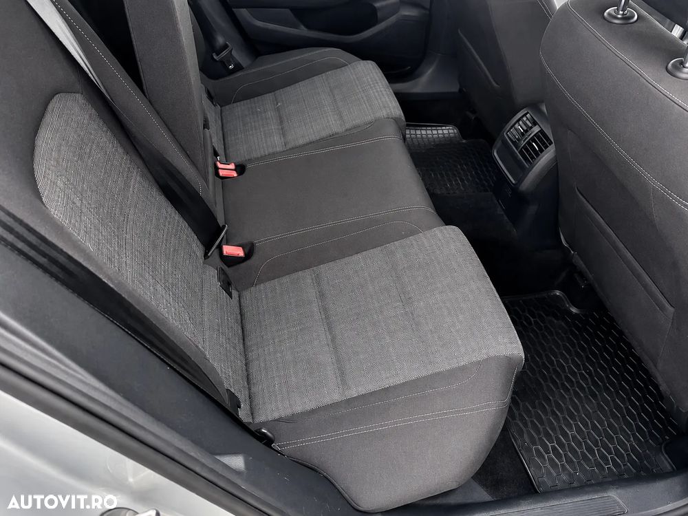 Volkswagen Passat 1.5 TSI OPF DSG Comfortline - 11