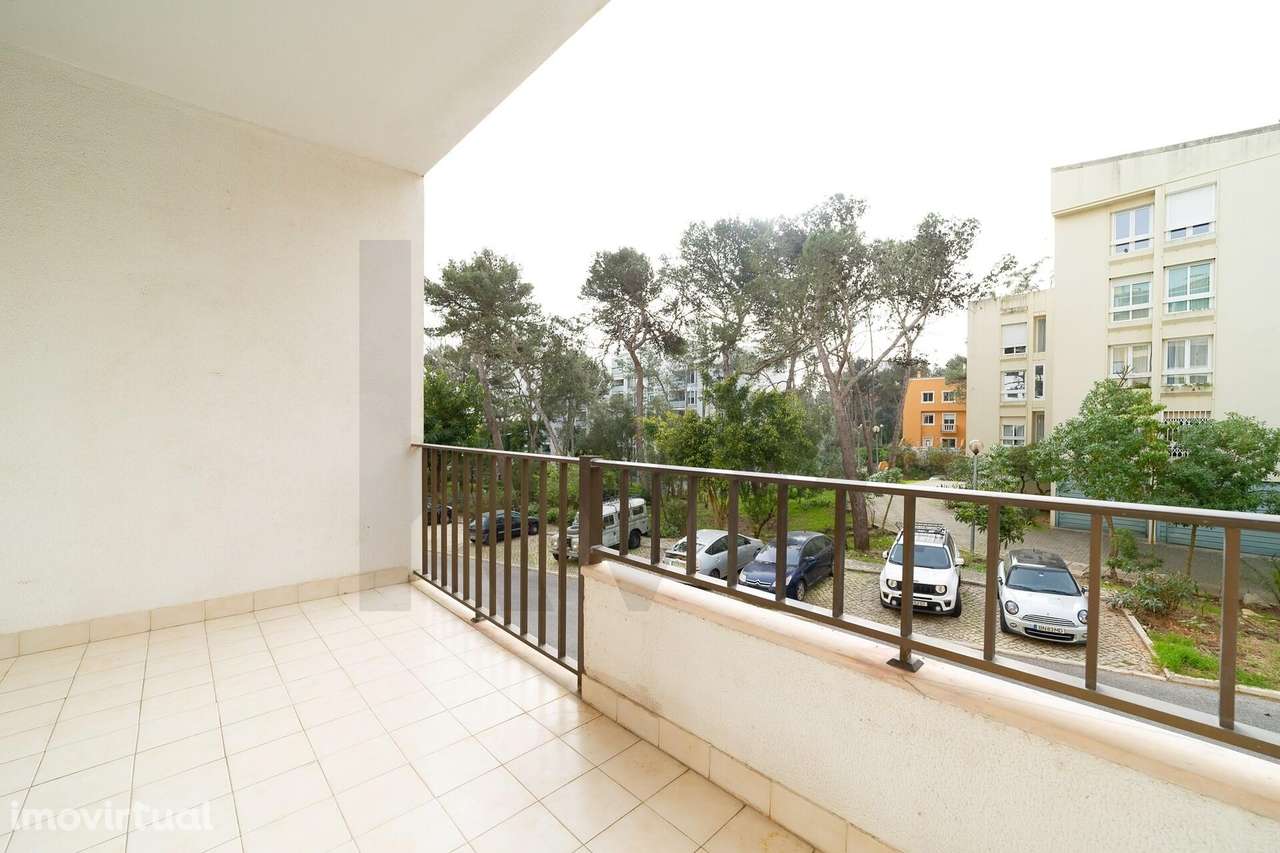 Elegante T2 perto do mar, numa das zonas mais prestigiadas de Cascais. - Grande imagem: 4/28