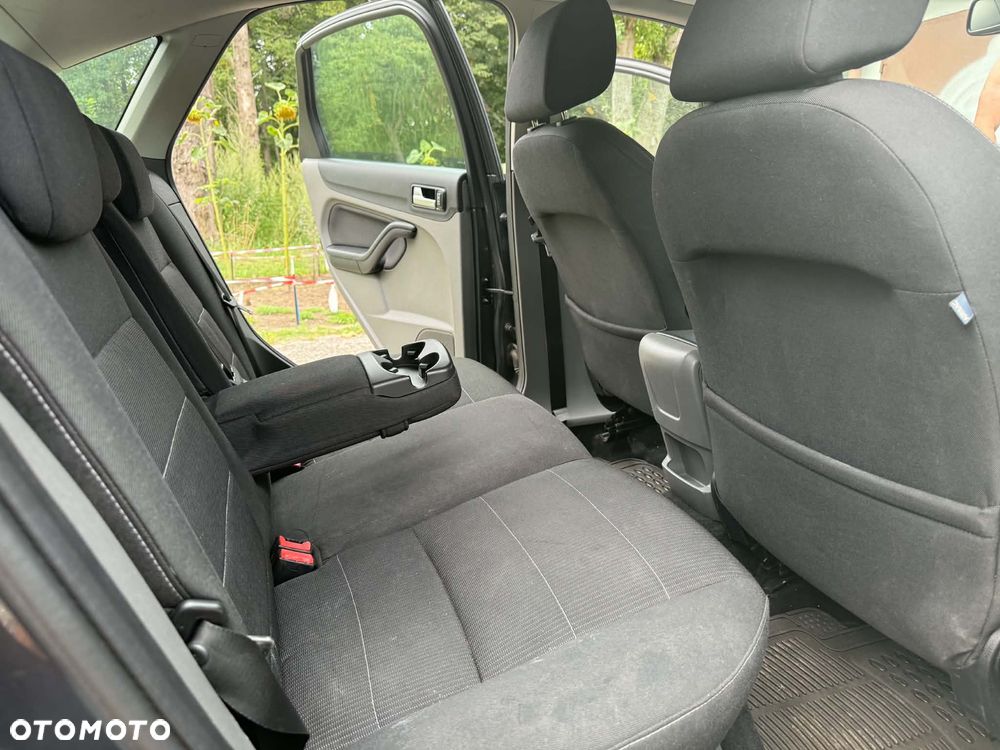 Ford Focus 1.6 16V Titanium - 9