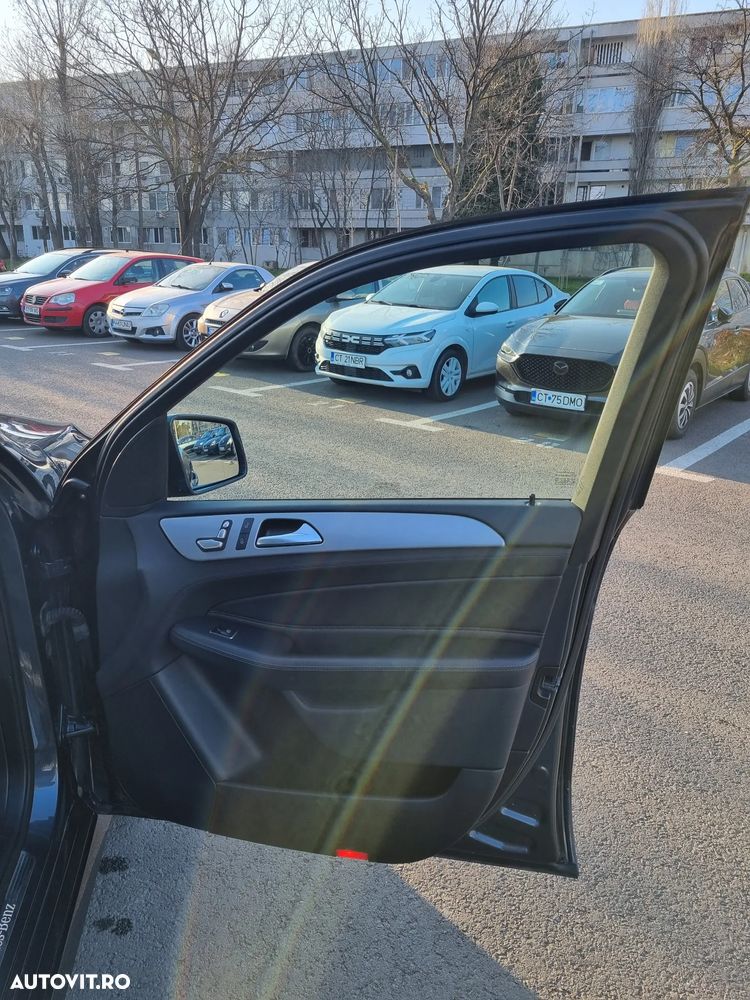 Mercedes-Benz GLE - 19