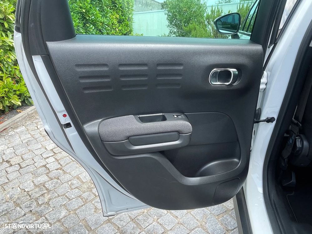 Citroën C3 Aircross 1.2 PureTech Shine EAT6 — fotografia 32