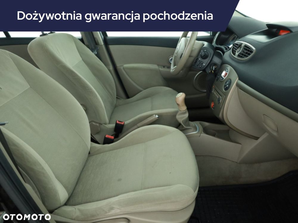 Renault Clio - 9