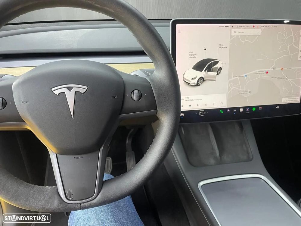 Tesla Model Y Long-Range RWD - 9