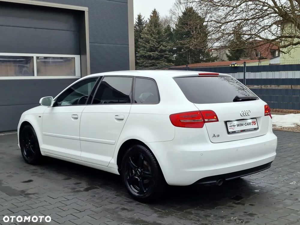 Audi A3 Sportback 2.0 TDI DPF S line Sportpaket - 8