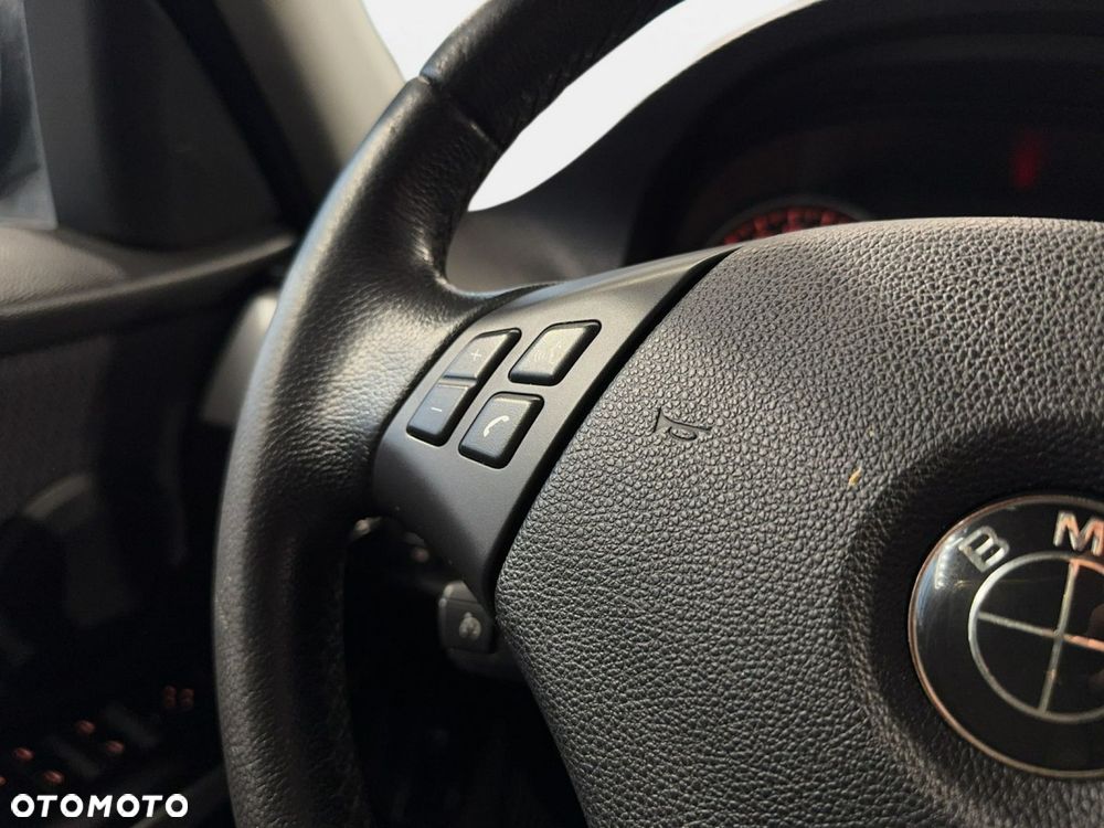 BMW Seria 3 - 16