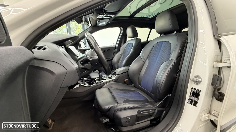 BMW 118 d Pack M - 13