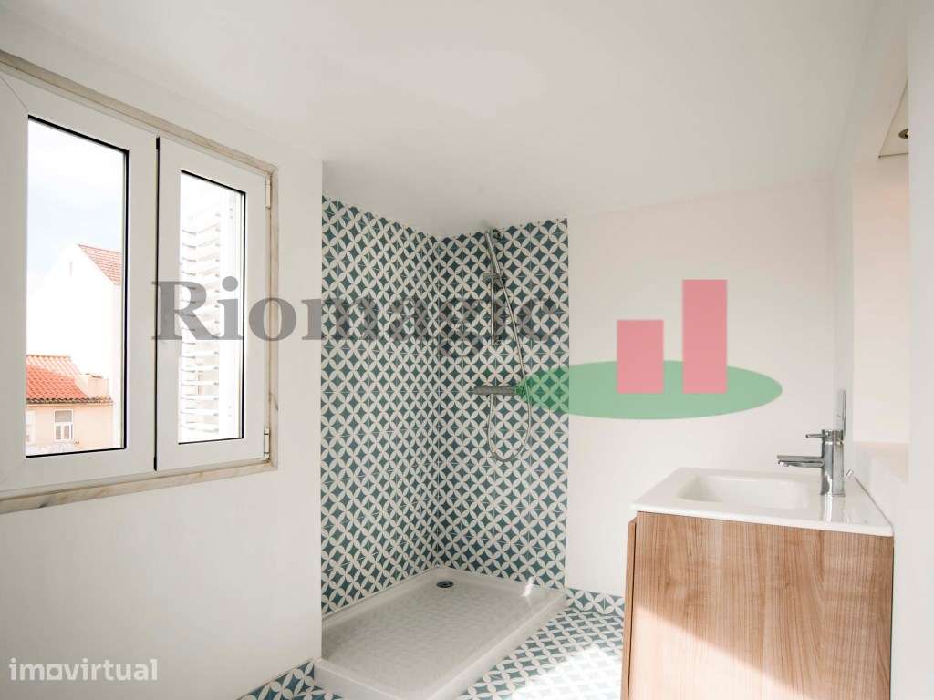 Lisboa - Praça das Flores - Apartamento Duplex T2+1 junto ao Prínci... - Grande imagem: 5/11
