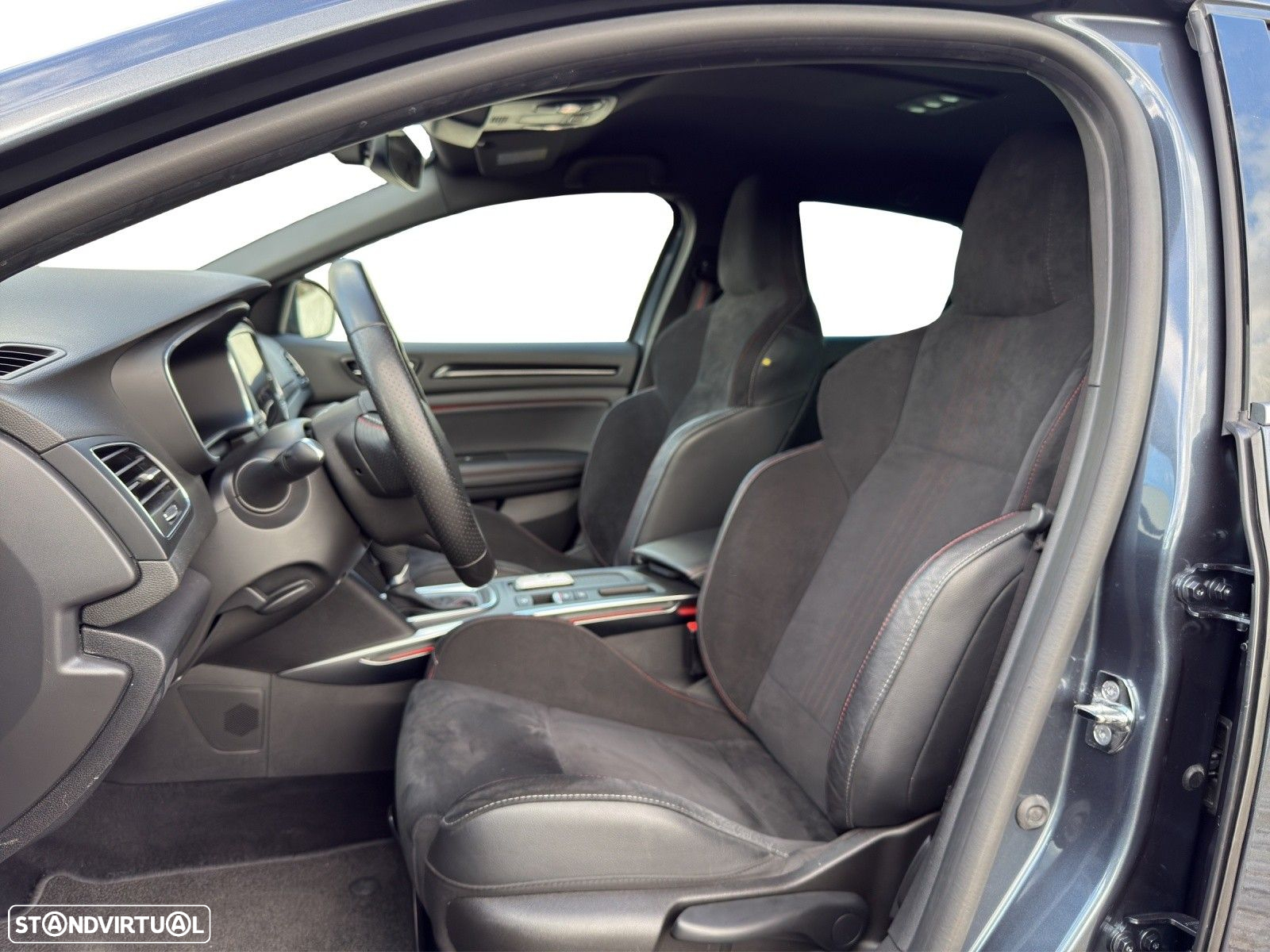 Renault Mégane 1.3 TCe R.S. Line EDC - 11