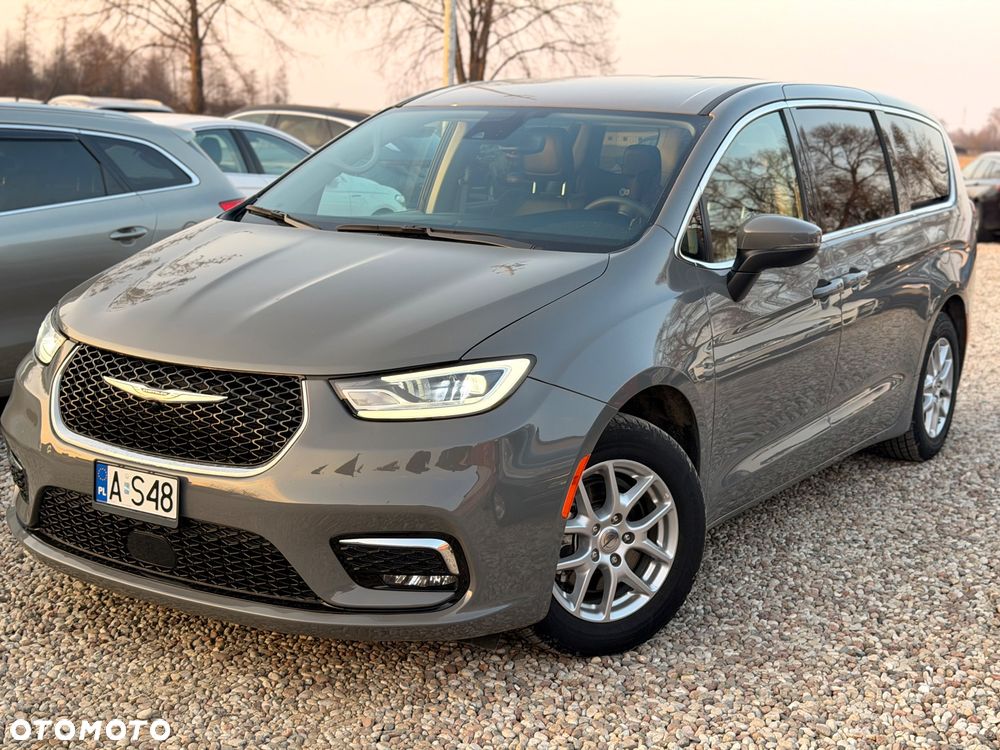 Chrysler Pacifica - 13