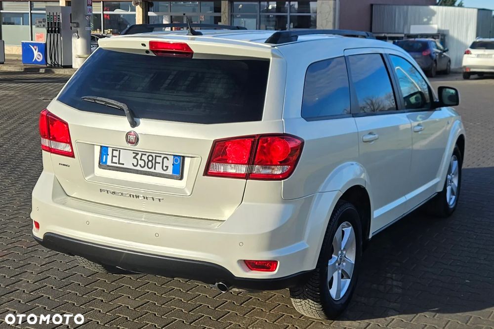 Fiat Freemont 2.0 Multijet 16V DPF Automatik Allrad Lounge - 13