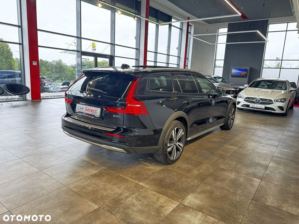 Volvo V60 Cross Country - 9
