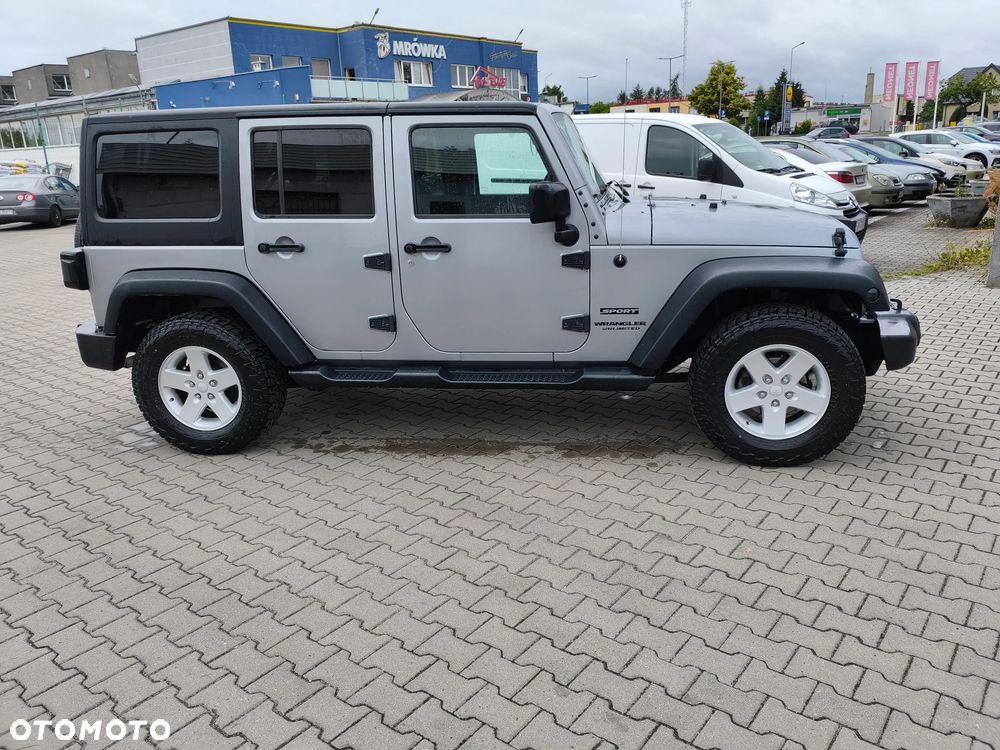 Jeep Wrangler - 3