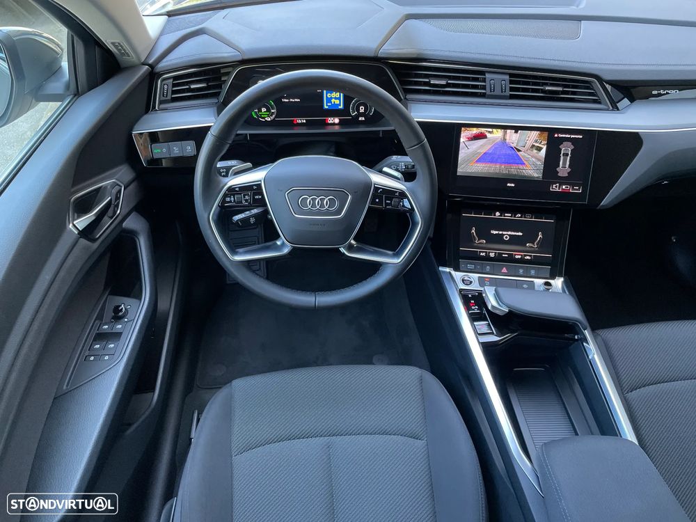 Audi Q8 e-Tron 55 quattro Advanced - 25