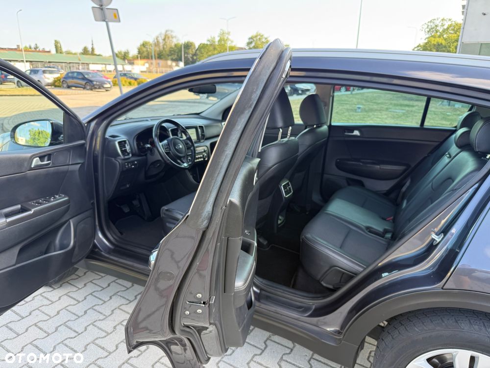 Kia Sportage 1.7 CRDI 2WD ISG Spirit - 18