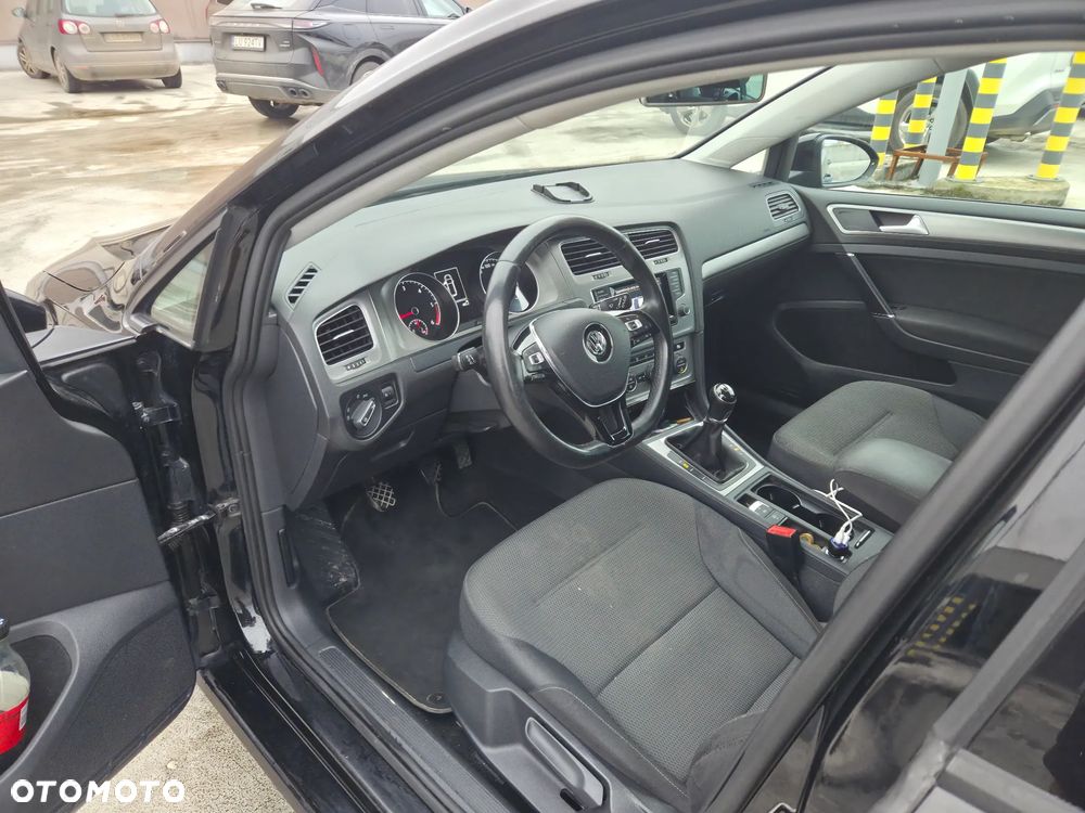 Volkswagen Golf 1.6 TDI Highline - 8