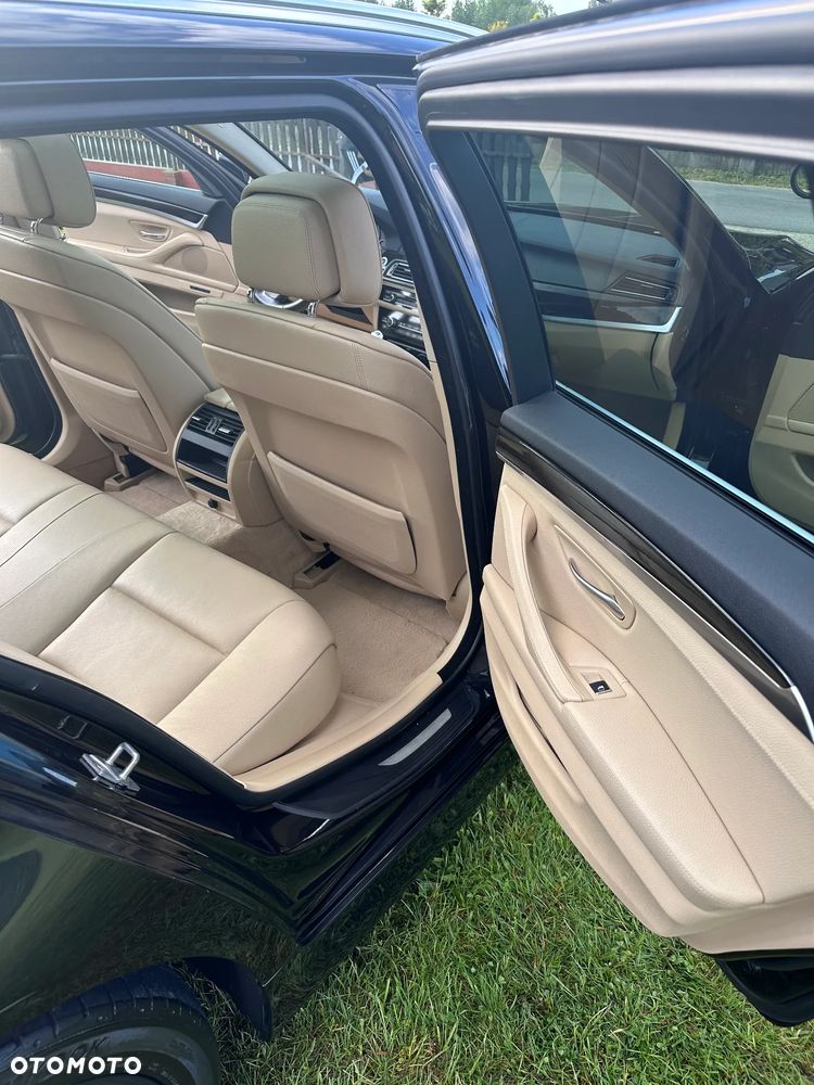 BMW Seria 5 520d - 11