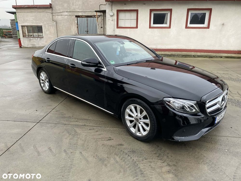 Mercedes-Benz Klasa E - 9